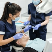 Ganglios inflamados tras la colocación de implantes dentales